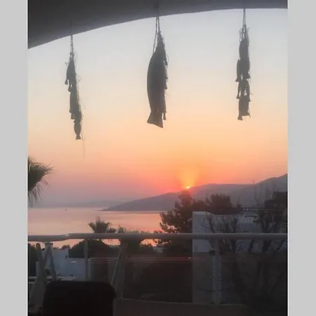 Havuzlu Ve Ultra Lueks Muestakil Villa *