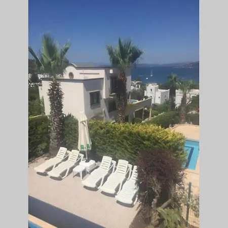 Havuzlu Ve Ultra Lueks Muestakil Villa *