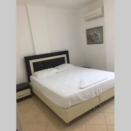 Havuzlu Ve Ultra Lueks Muestakil Villa *