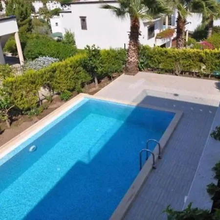 Vilă Havuzlu Ve Ultra Lueks Muestakil Villa Bodrum