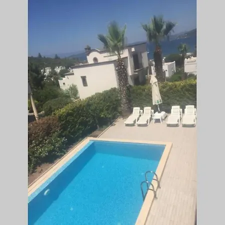 Havuzlu Ve Ultra Lueks Muestakil Villa *