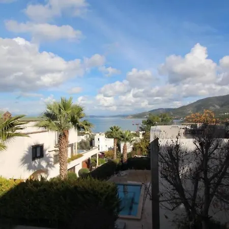 Havuzlu Ve Ultra Lueks Muestakil Villa